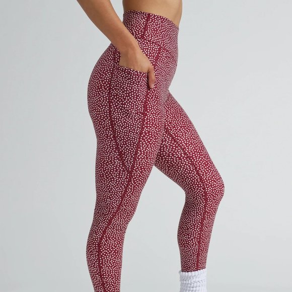 Buffbunny Collection - Rosa Pocket Legging - Dark Vineyard Red Bossy Print - Picture 3 of 7
